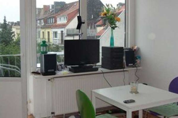 wohnzimmer271b5350-f2de-d767-50f9-1b156a8fdb54D45A56E3-D937-C851-DC08-30EC0C0F47B9.jpg